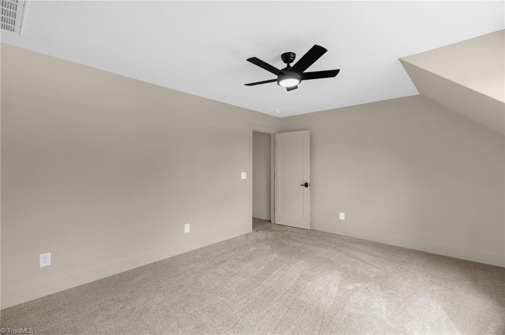 property viewer photo 31