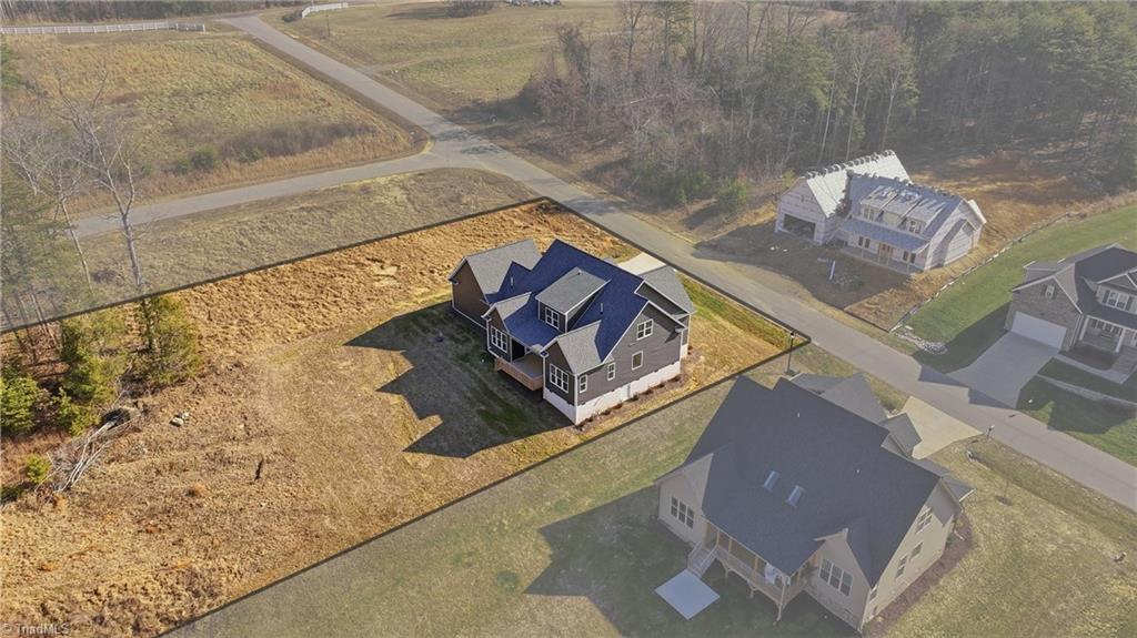 property viewer photo 44