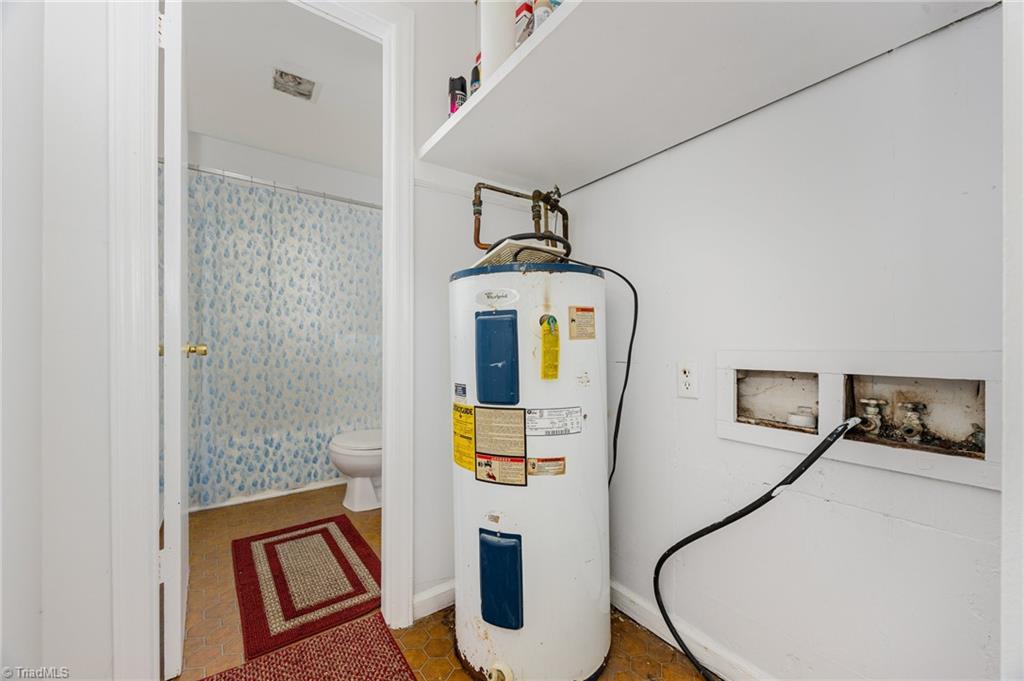main property photo 13
