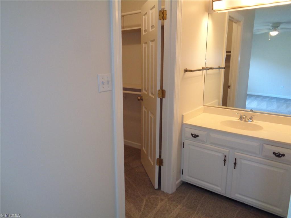 property viewer photo 18