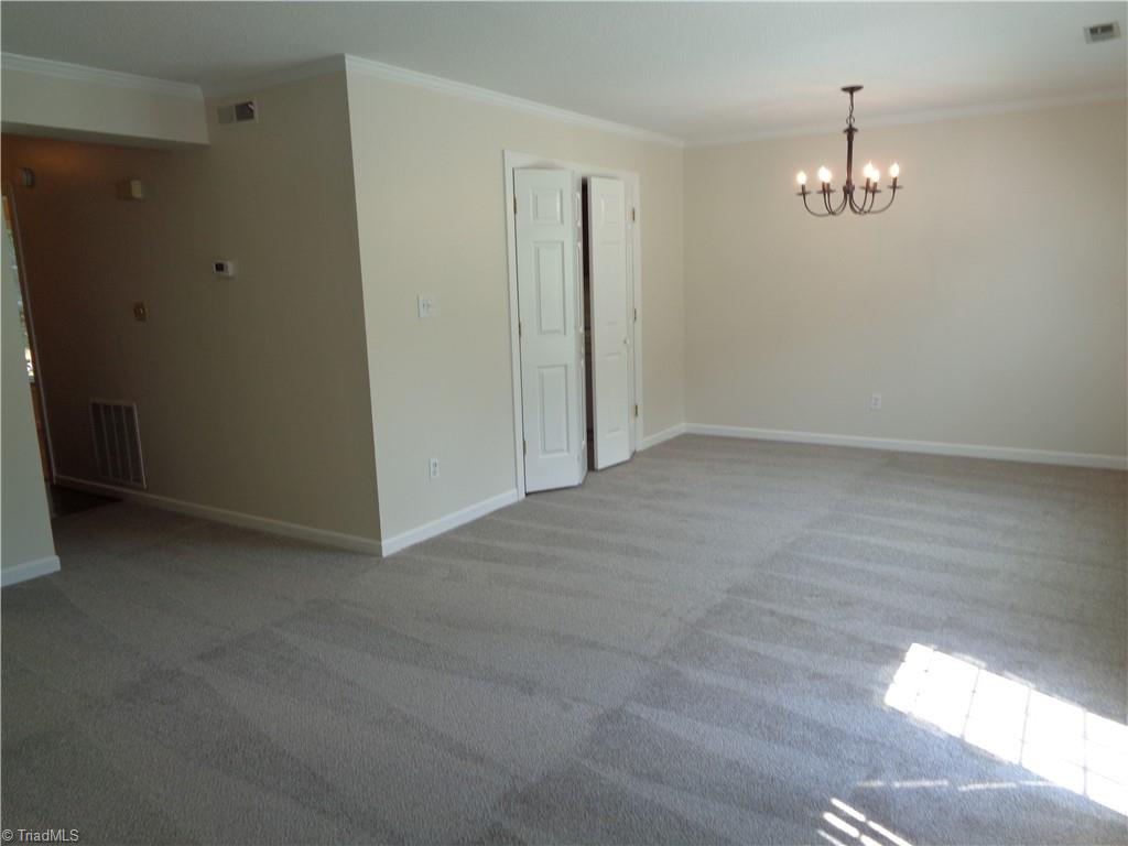 property viewer photo 4