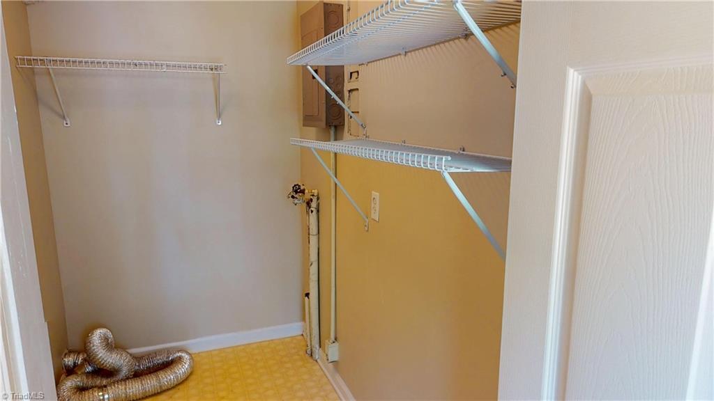 property viewer photo 14
