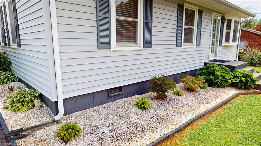 property viewer photo 25