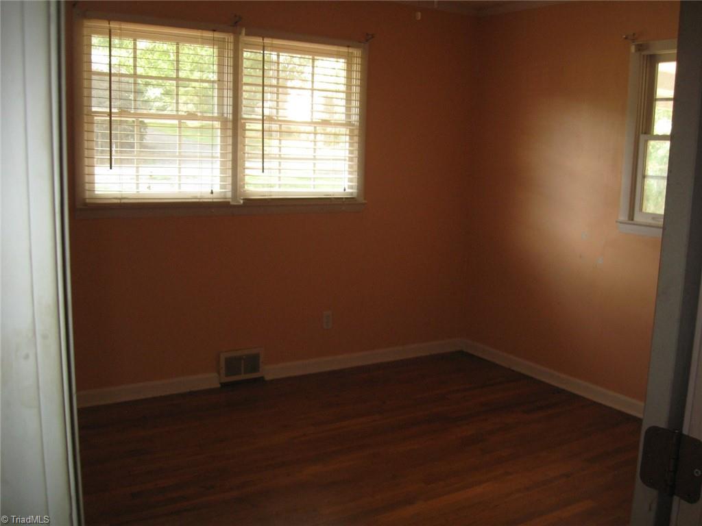 property viewer photo 11