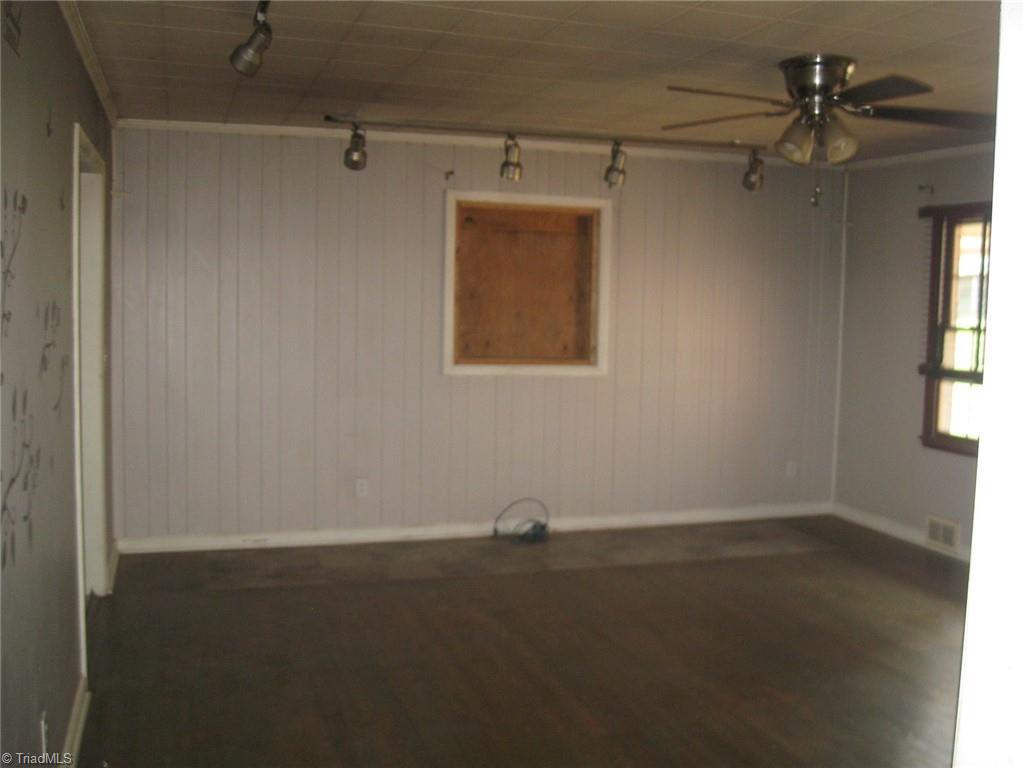 property viewer photo 2