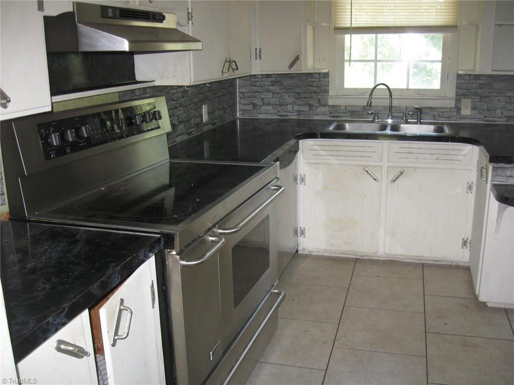 property viewer photo 3