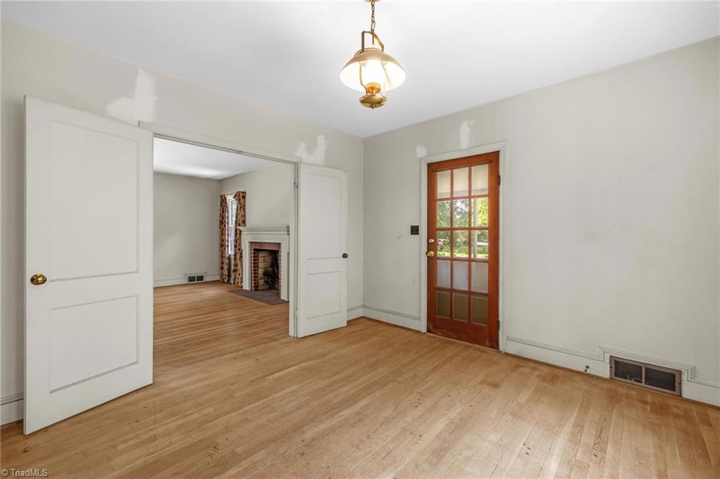 property viewer photo 13