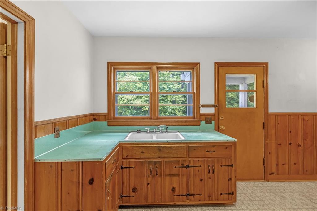 property viewer photo 18