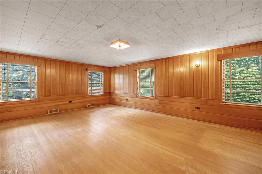property viewer photo 26