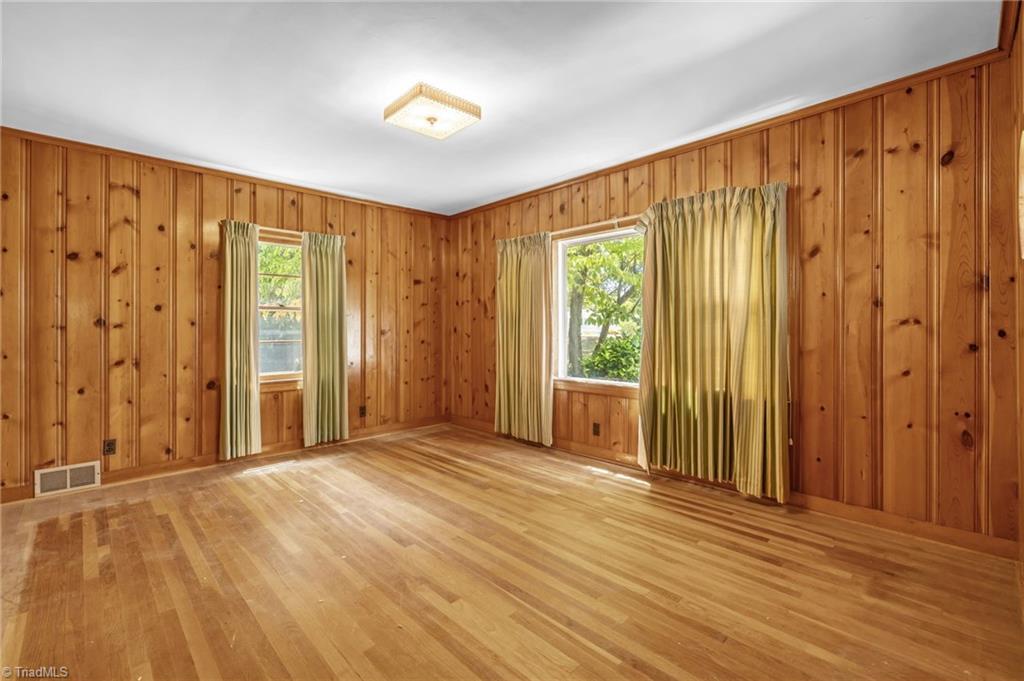 property viewer photo 5