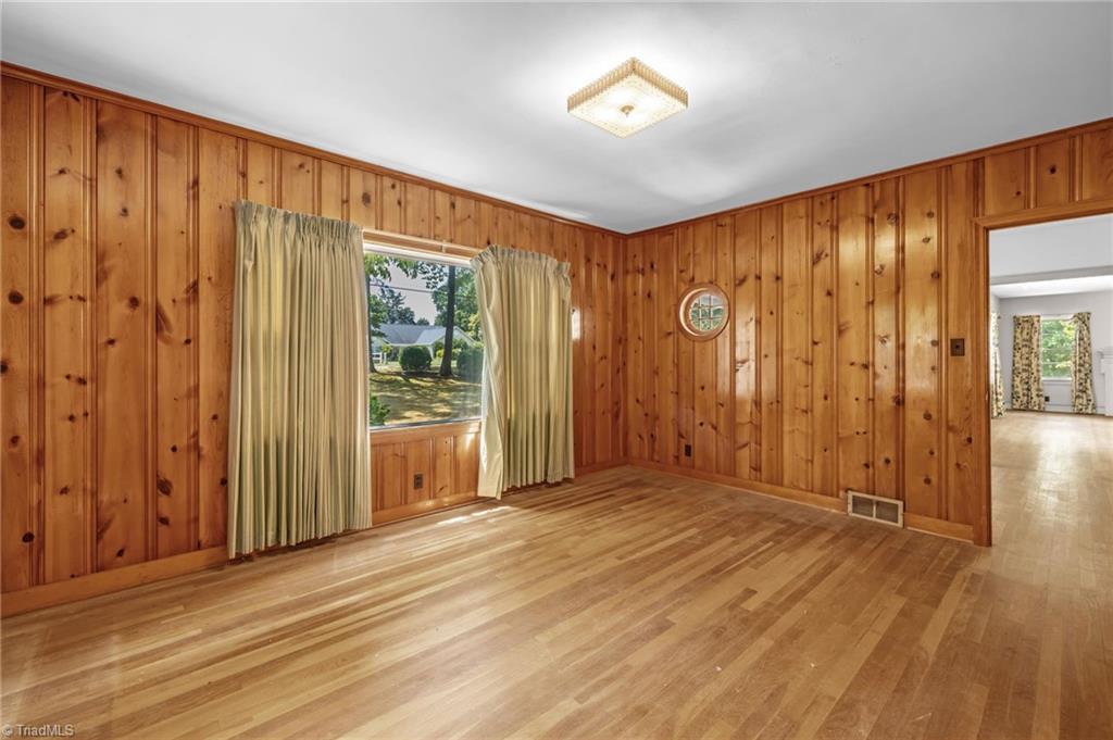 property viewer photo 6
