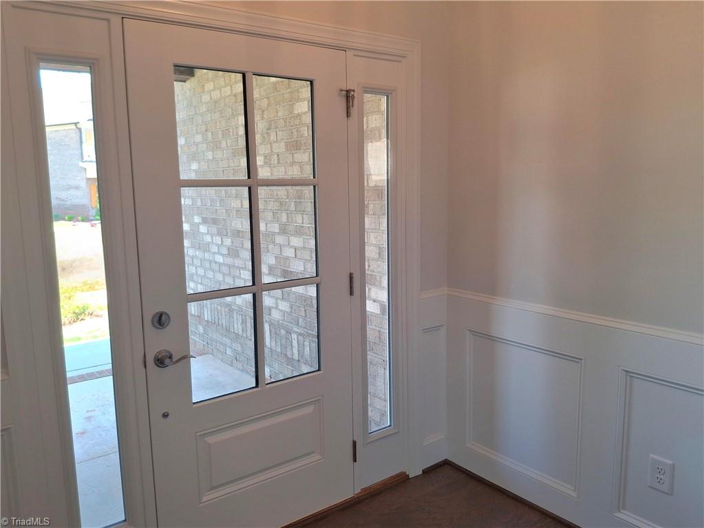 property viewer photo 3