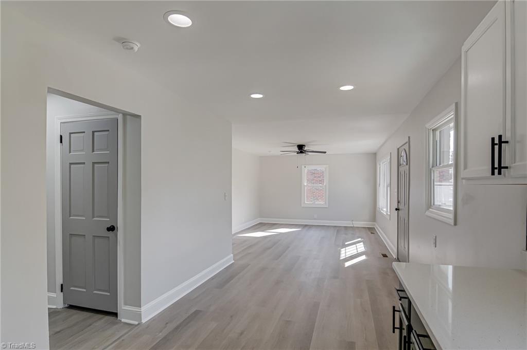 property viewer photo 10