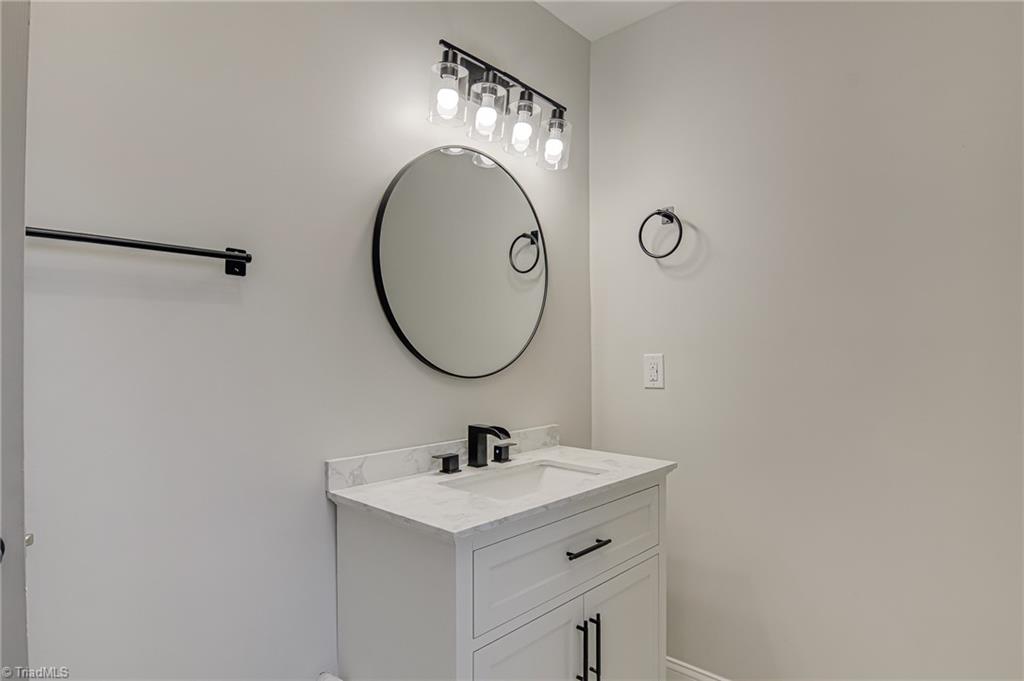 property viewer photo 13