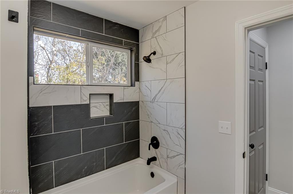 property viewer photo 14