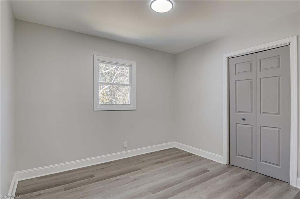 property viewer photo 18