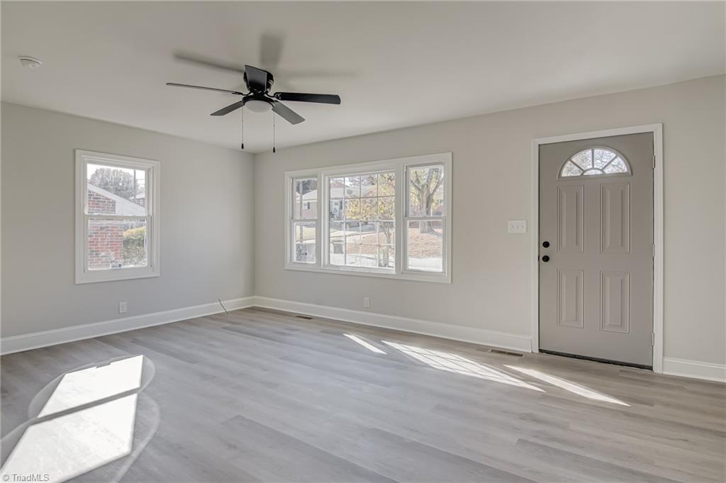 property viewer photo 2