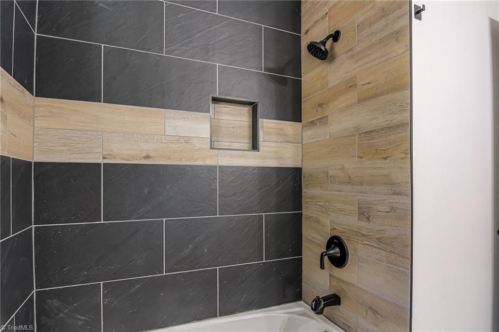 property viewer photo 20