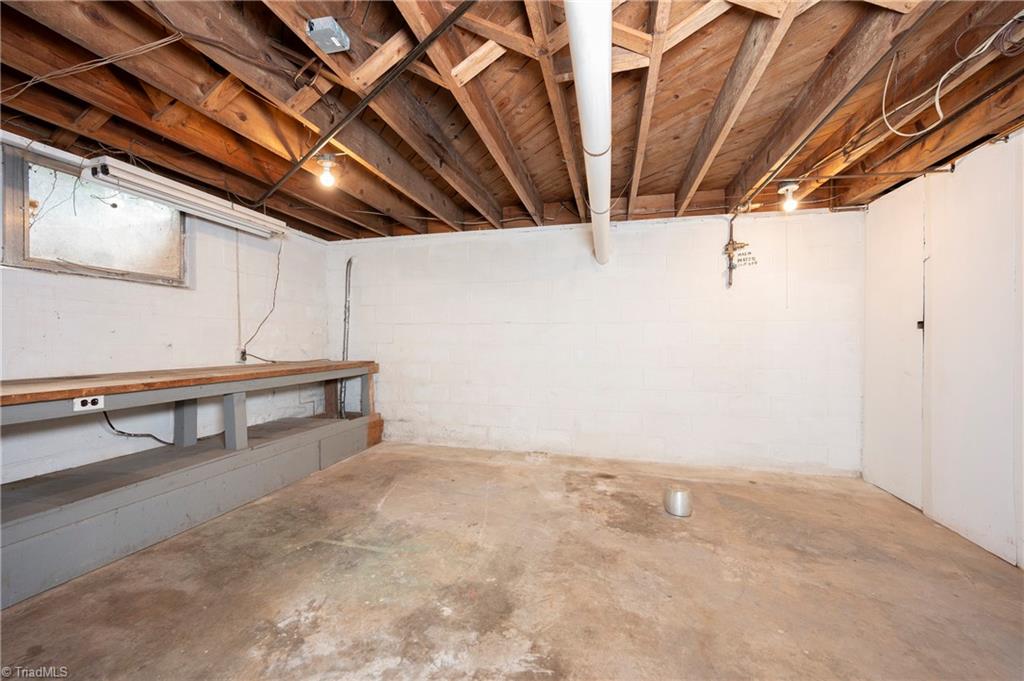 property viewer photo 30