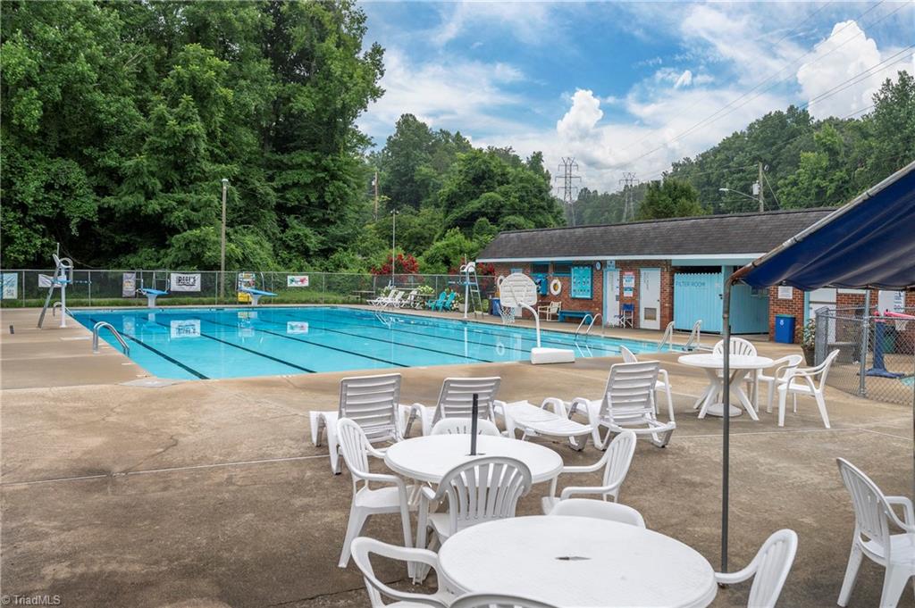 property viewer photo 45
