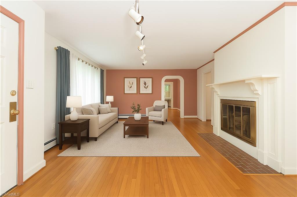 property viewer photo 5