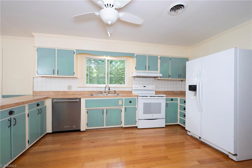 property viewer photo 6