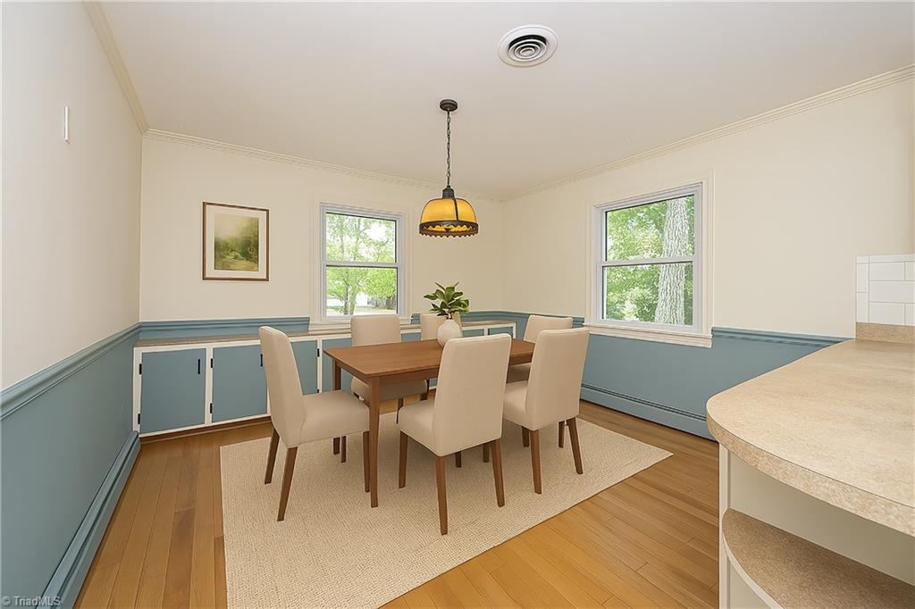 property viewer photo 9