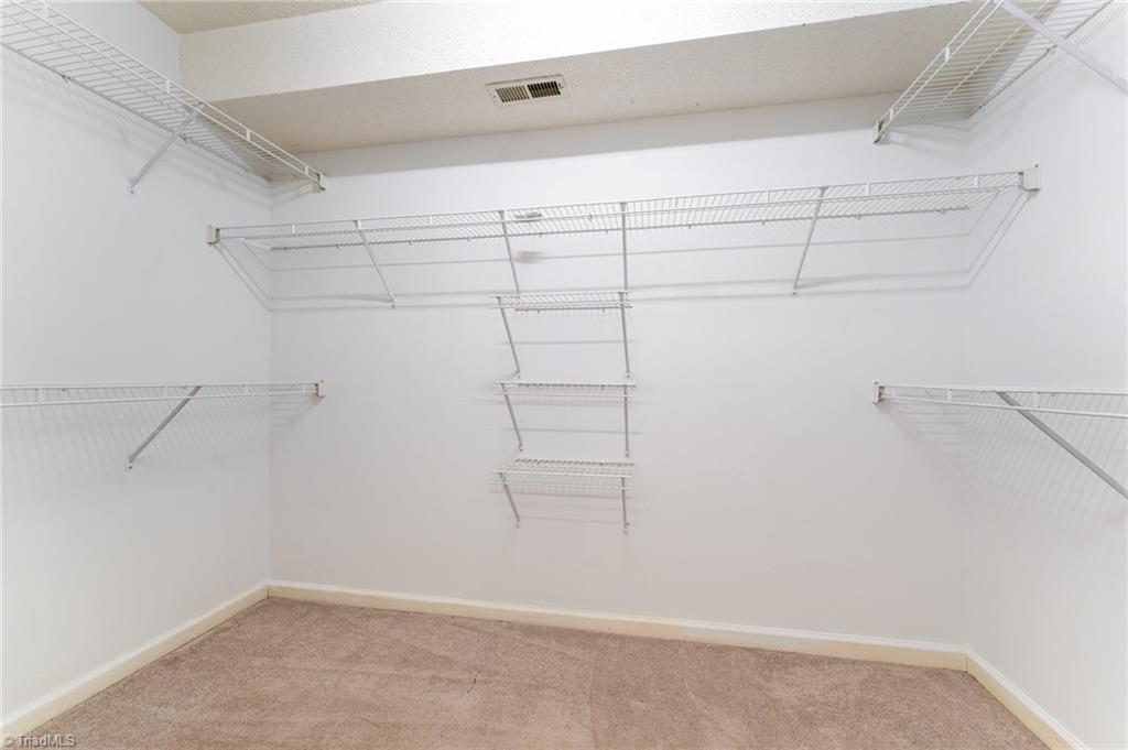 property viewer photo 4
