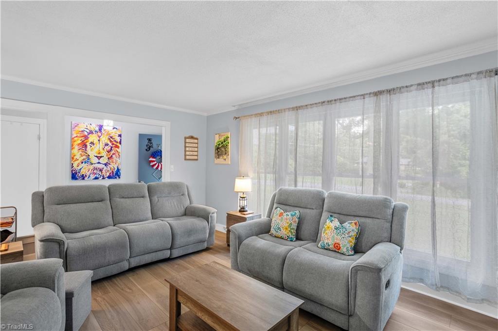 property viewer photo 11