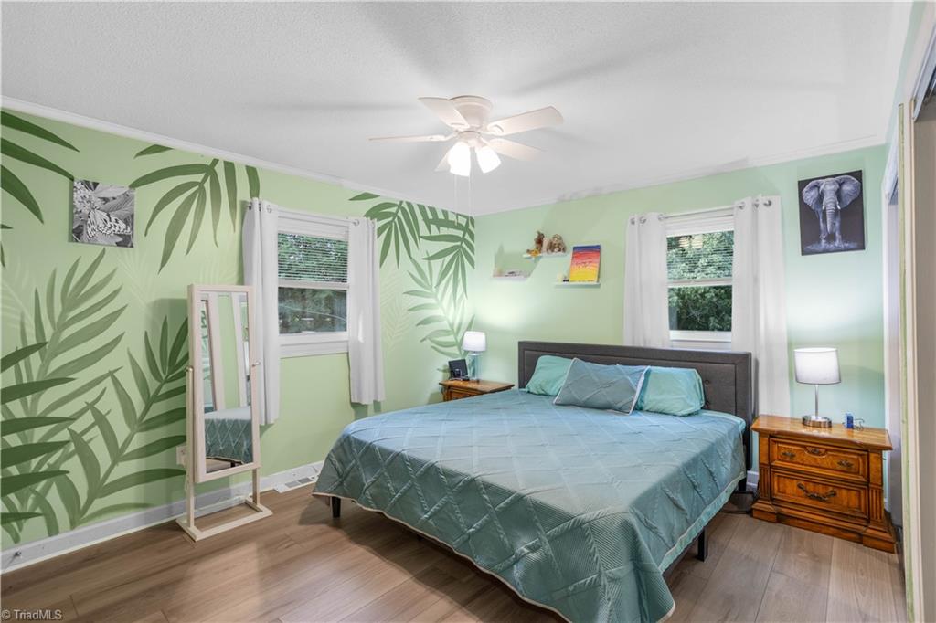 property viewer photo 23