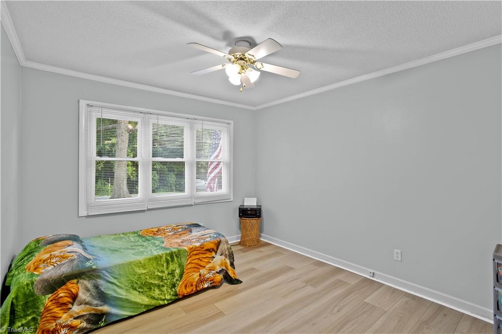 property viewer photo 27