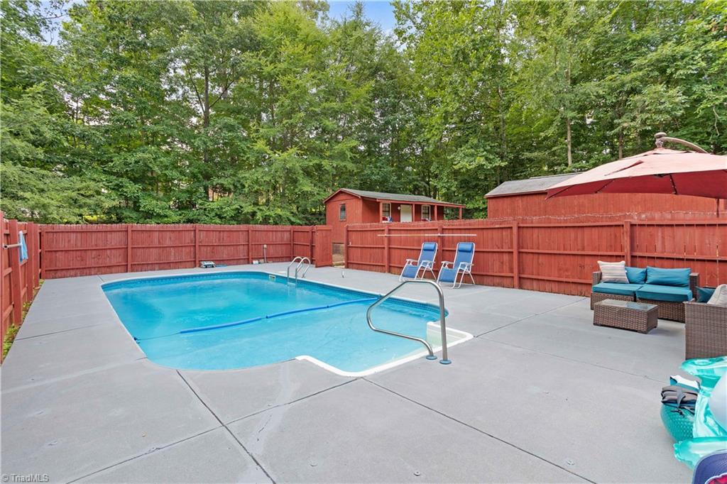 property viewer photo 35