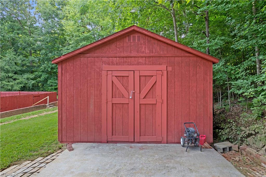 property viewer photo 43