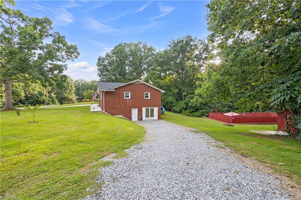 property viewer photo 44