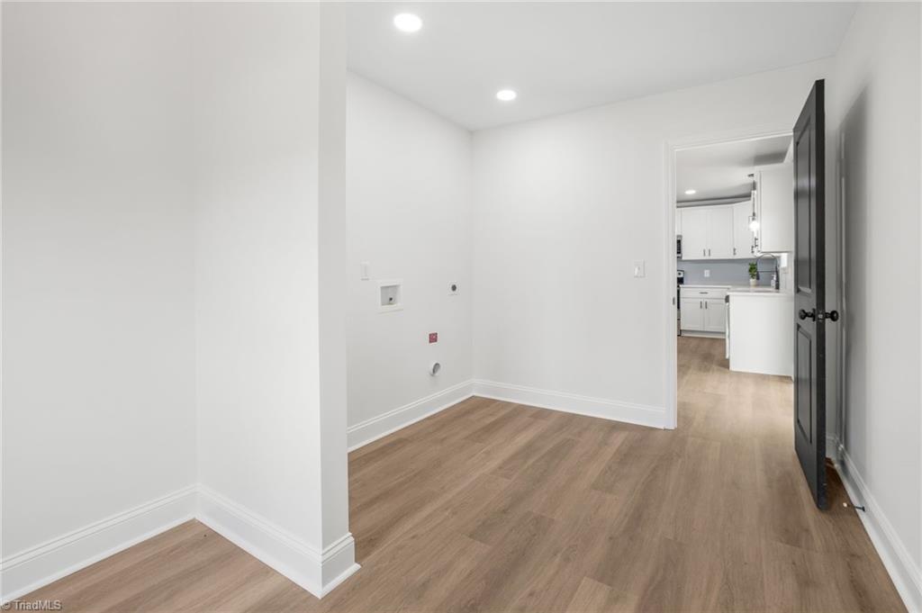 property viewer photo 20
