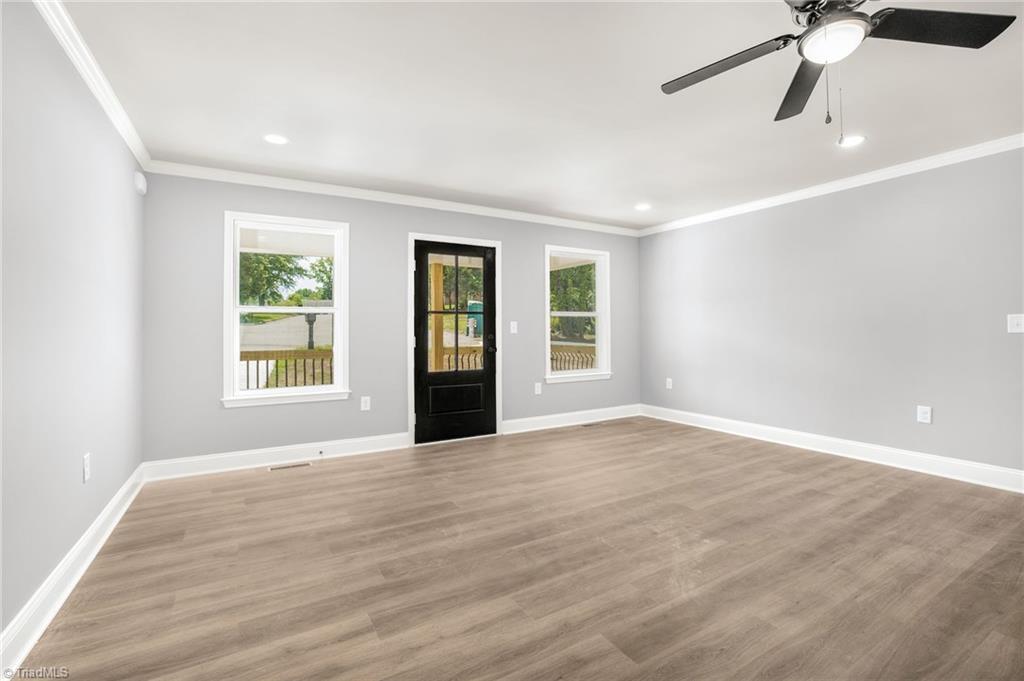 property viewer photo 8