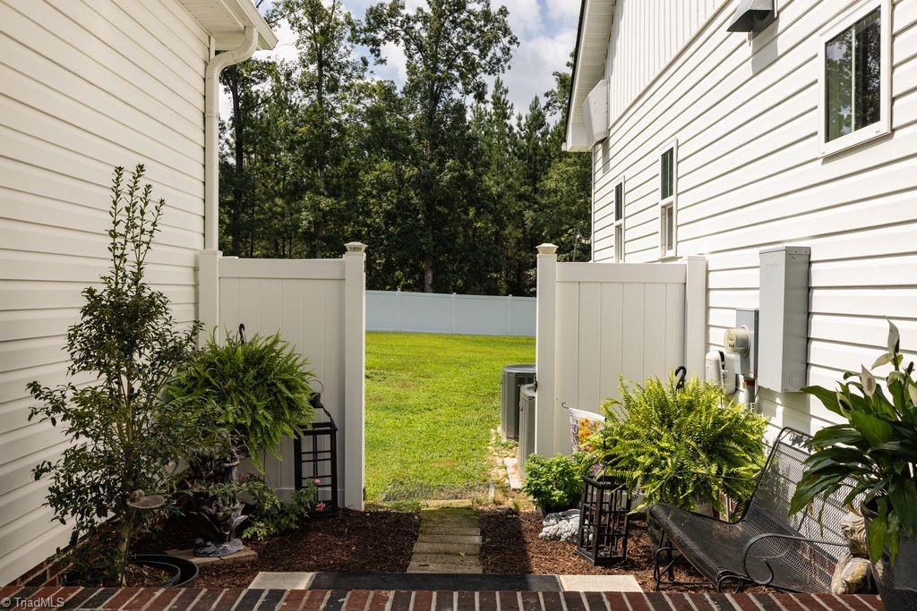 property viewer photo 3