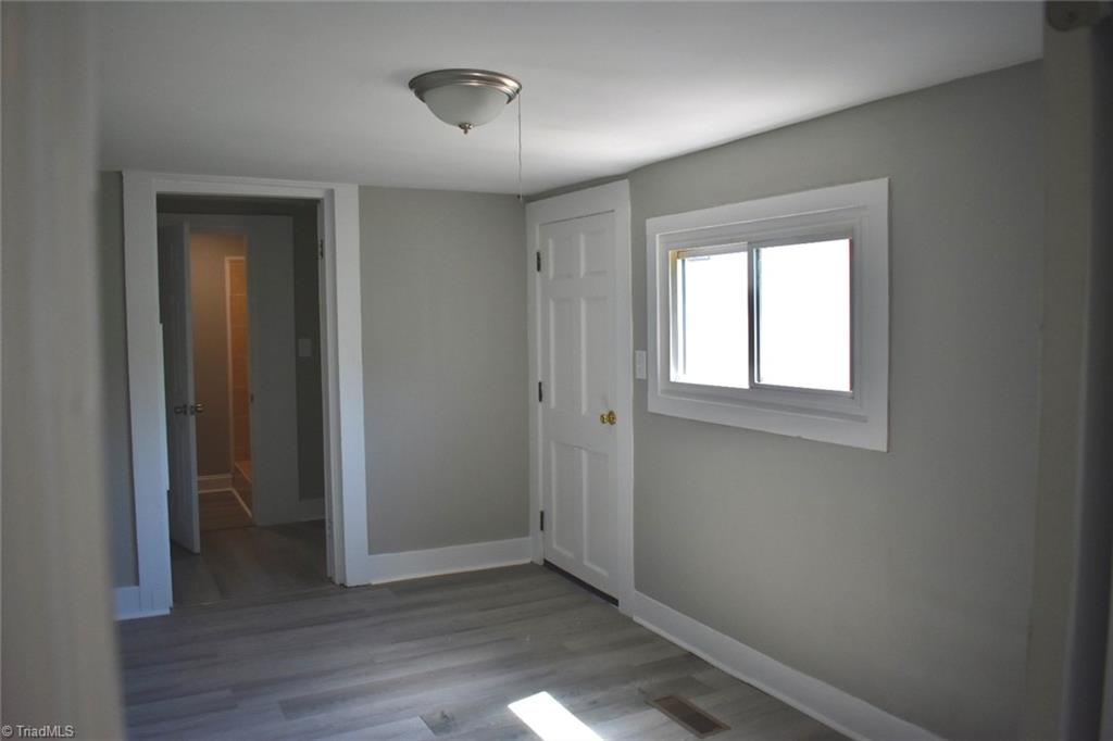 property viewer photo 19