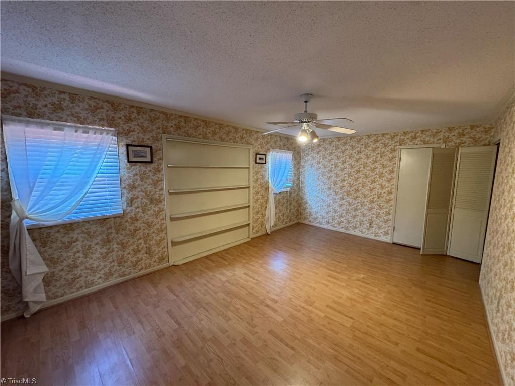 property viewer photo 18