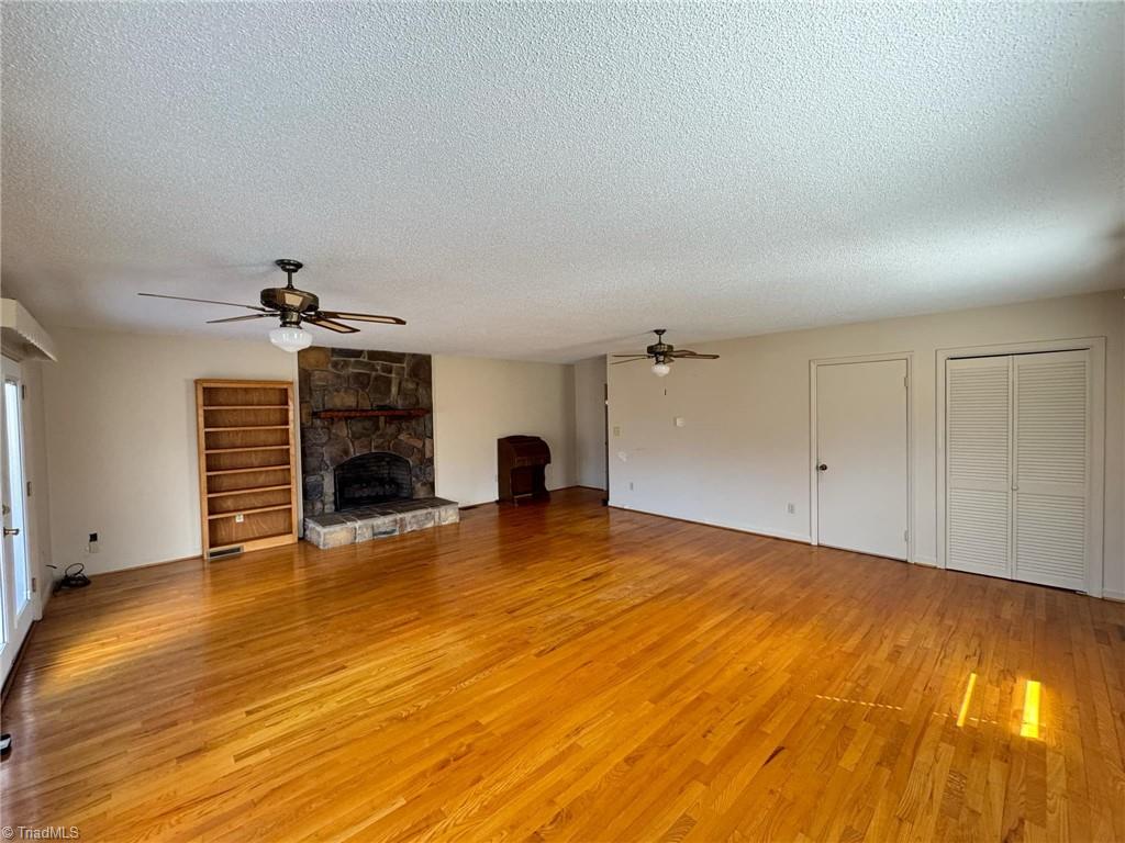 property viewer photo 6