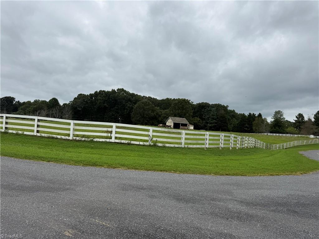 property viewer photo 4
