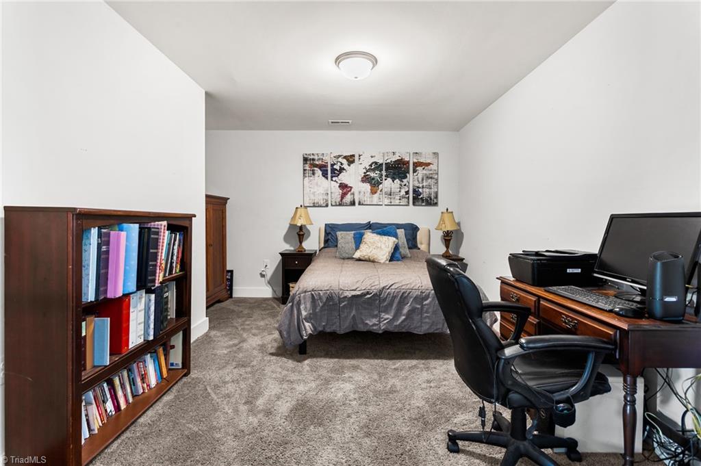 property viewer photo 13