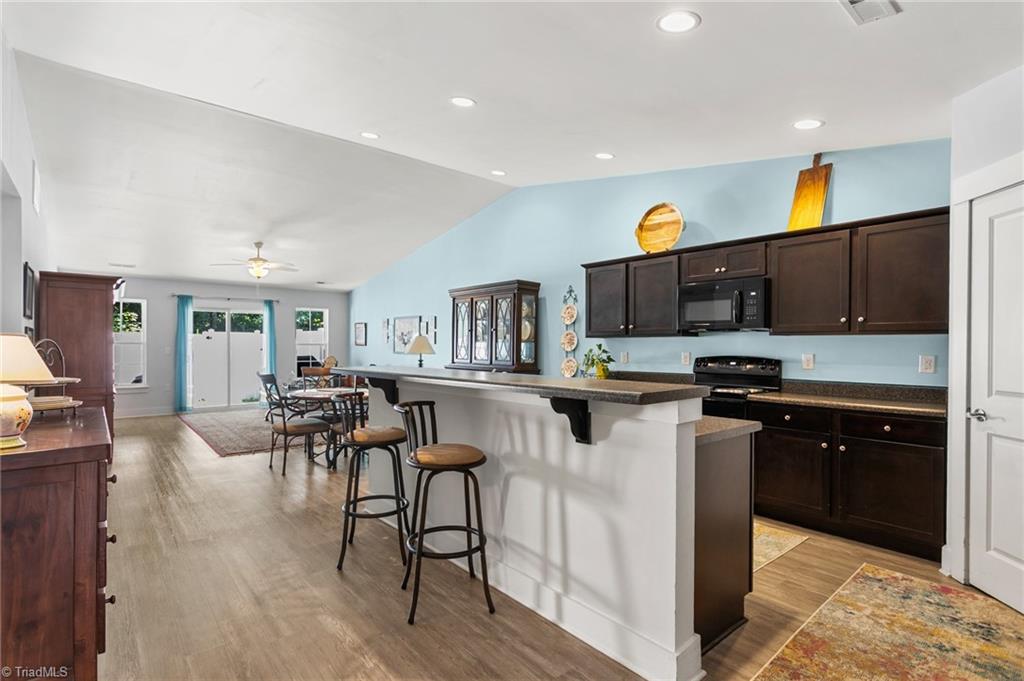 property viewer photo 4