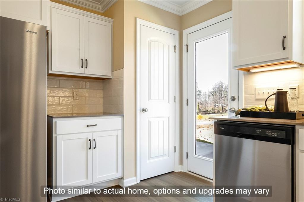 property viewer photo 7