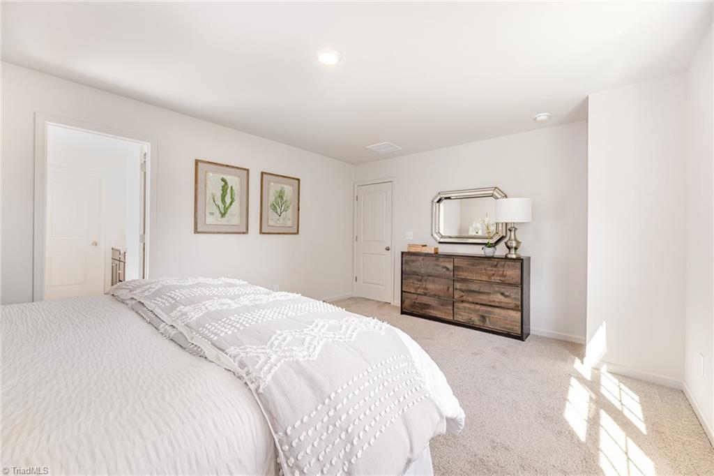 property viewer photo 11
