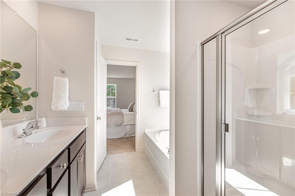 property viewer photo 12