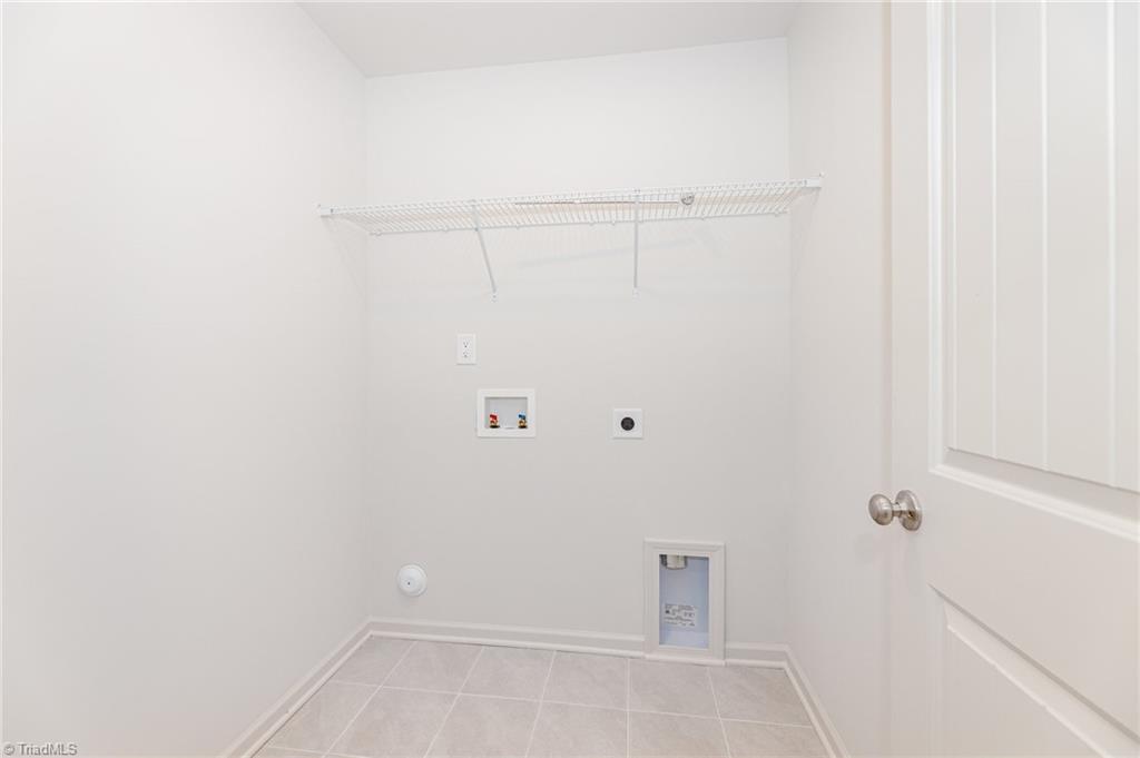 property viewer photo 16