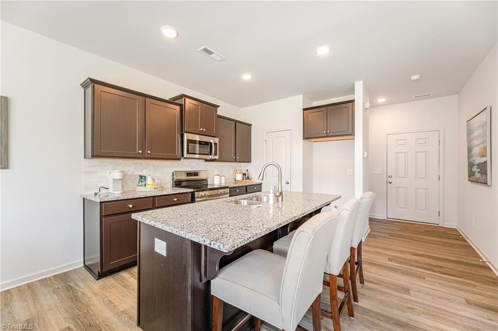 property viewer photo 4