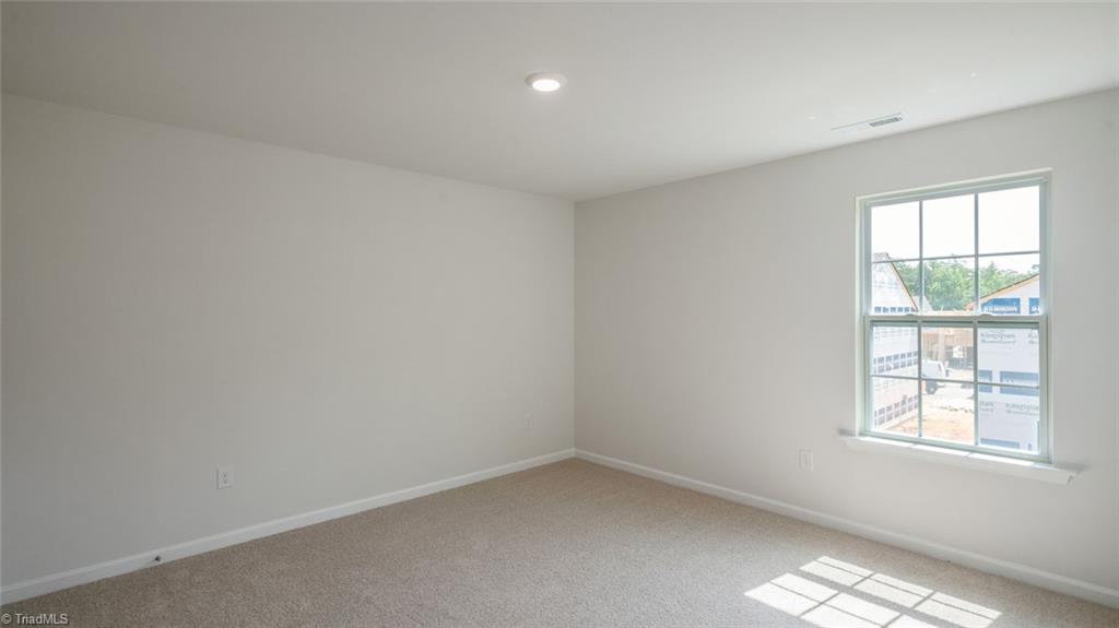 property viewer photo 16