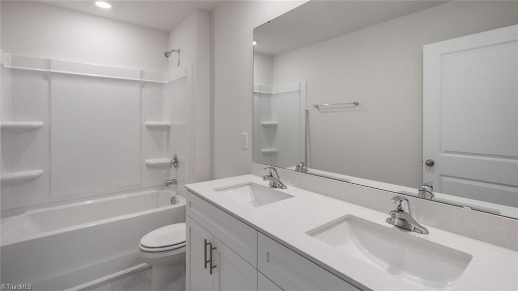 property viewer photo 18